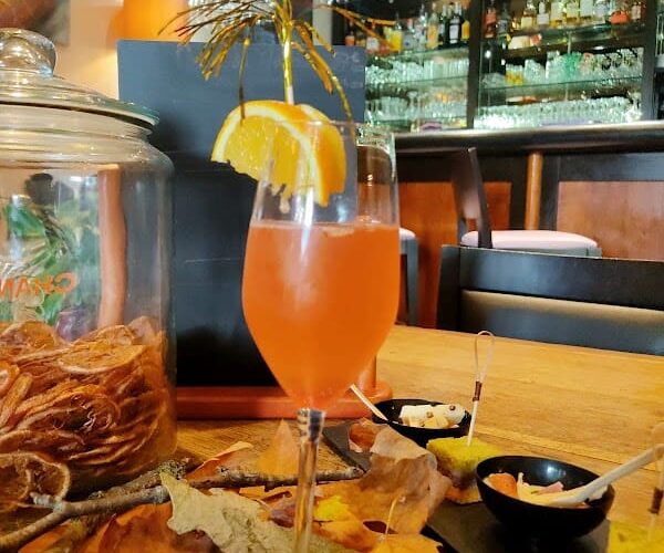 Restaurant Le Vieux Moulin à Saint-Germain-du-Puy, France