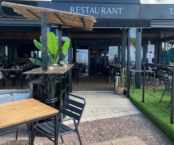 L’Envers Restaurant à Saint-Laurent-du-Var, France