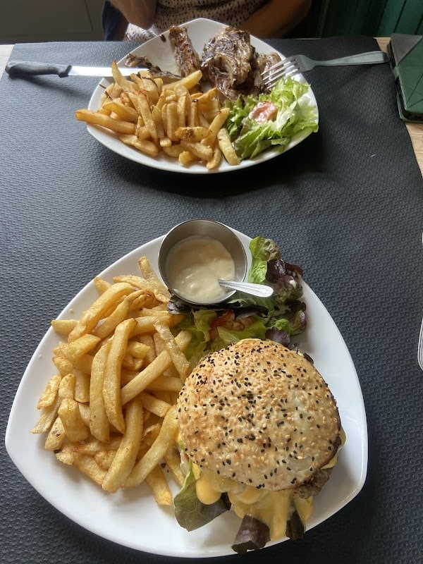 Restaurant les 3 clochers à Cambrai, France