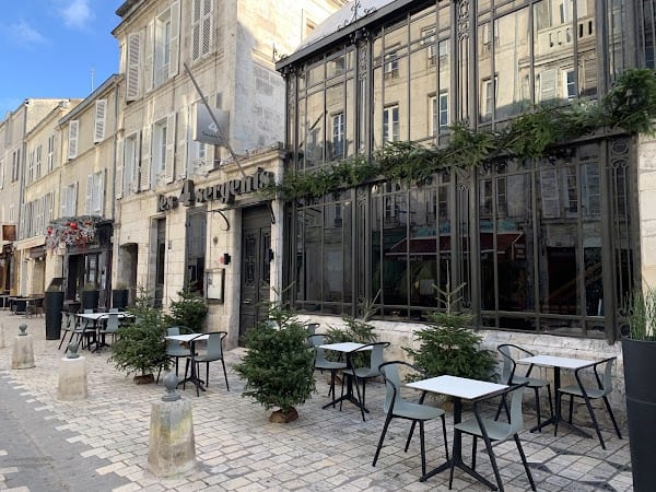 Restaurant Les 4 Sergents à La Rochelle, France