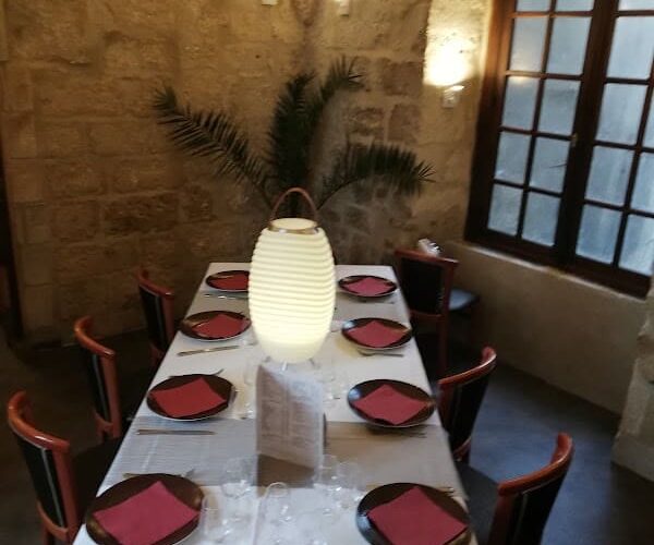 Restaurant Les Chenizelles à Laon, France