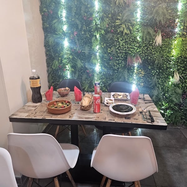 Restaurant Les délices de Carthage à Saint-Priest, France