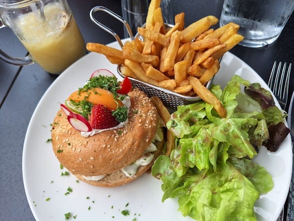 Restaurant Les Relais d’Alsace à Caen, France