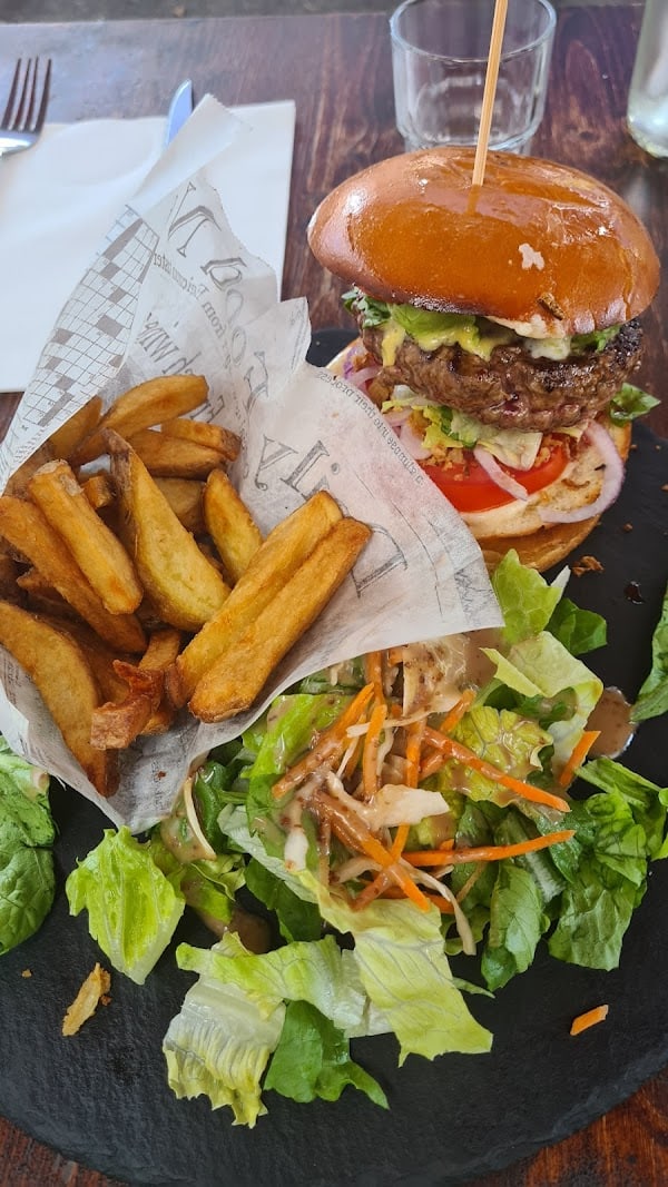 Restaurant Les Tonneaux à Montreuil, France