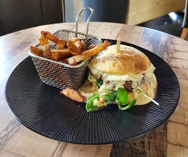 Restaurant Les Vins du Palais à Mayenne, France