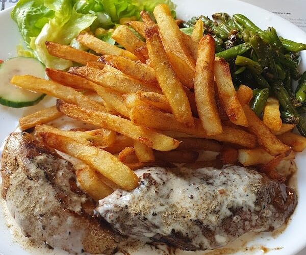 Restaurant L’Estaminet à Fontaine-Notre-Dame, France