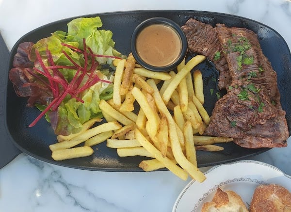 Restaurant L’Étiquette – Cave à Manger à Les Sables-d'Olonne, France