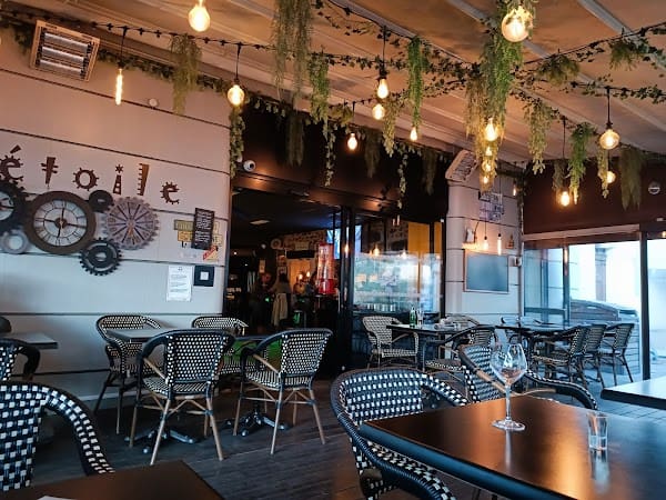 Restaurant L’Étoile Pub à Digne-les-Bains, France