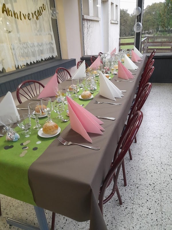 Restaurant L’Hermine à Aron, France