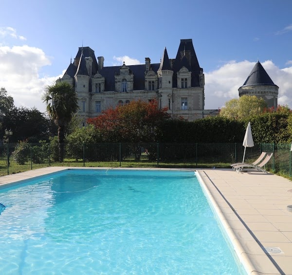 Restaurant Logis Château de la Tremblaye à Cholet, France