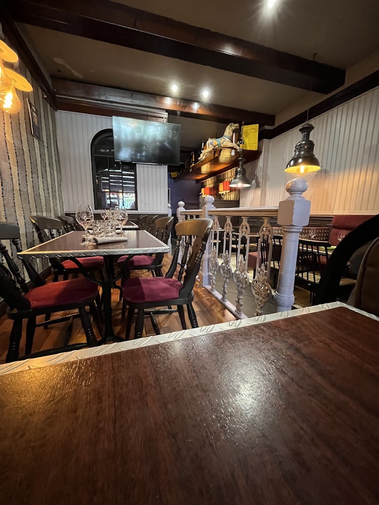 Restaurant London Dinner’s Pub à Cambrai, France