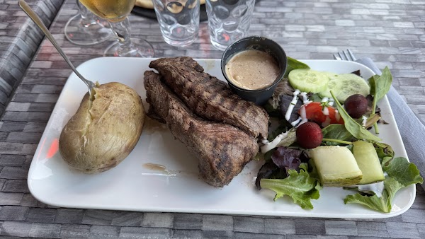 Restaurant London Dinner’s Pub à Cambrai, France