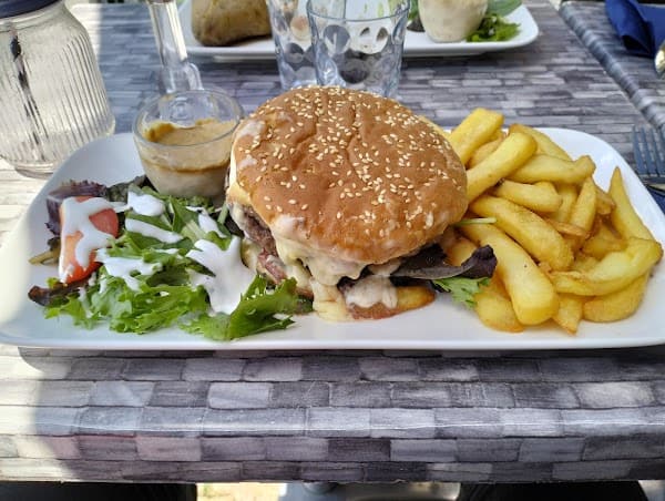 Restaurant London Dinner’s Pub à Cambrai, France