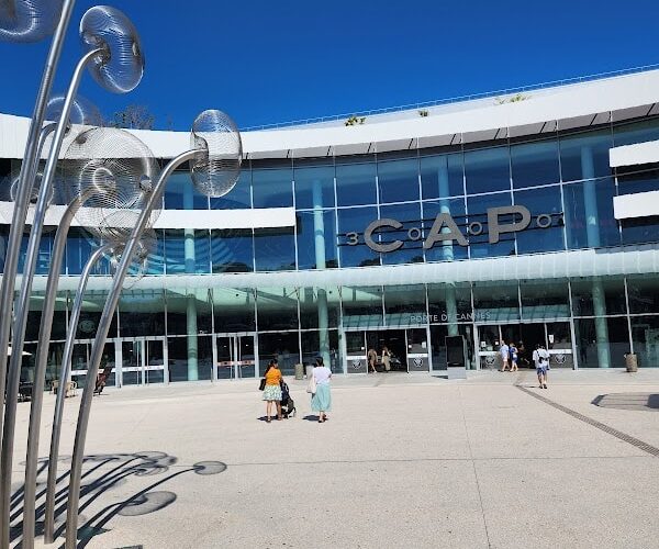 Restaurant Lunicco – Cap3000 à Saint-Laurent-du-Var, France