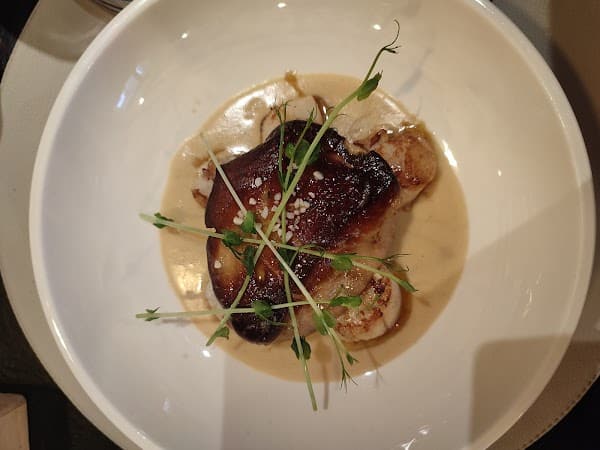 m Restaurant à Pau, France