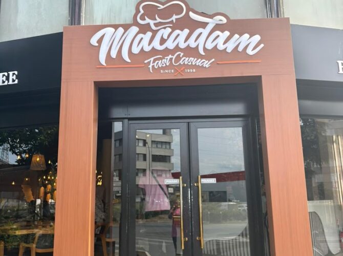 Macadam Restaurant à Rosny-sous-Bois, France