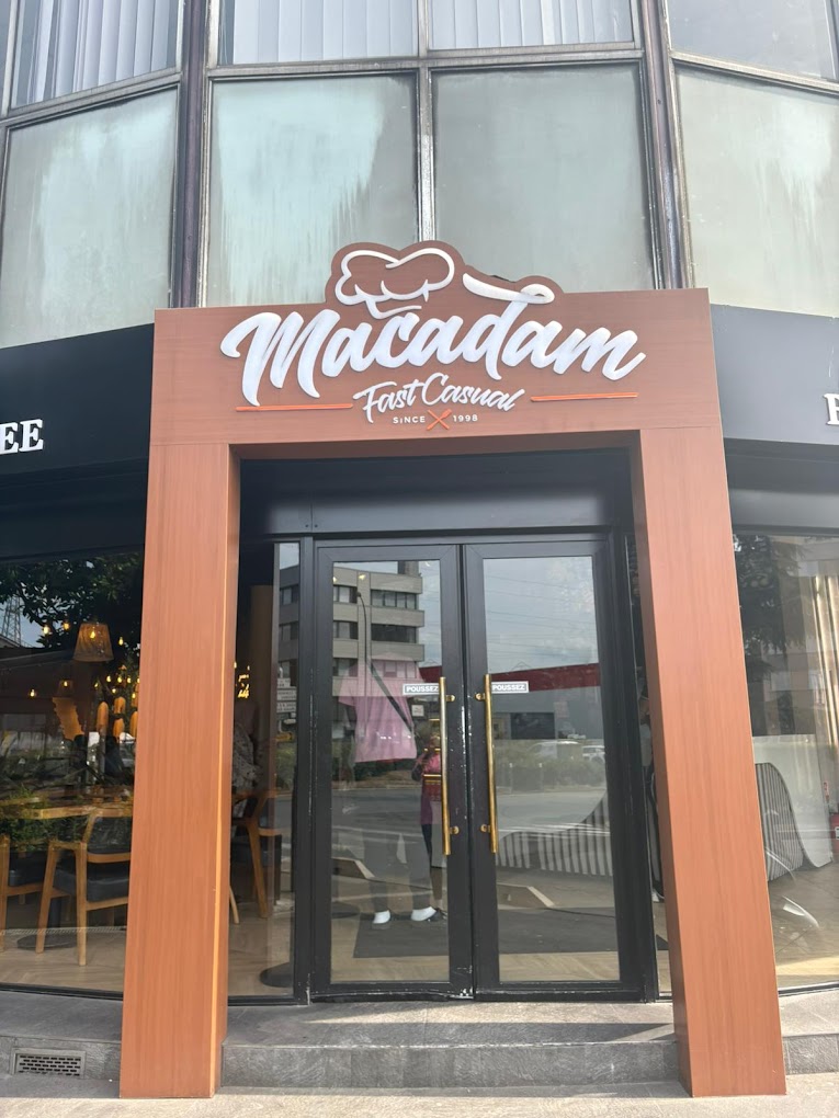 Macadam Restaurant à Rosny-sous-Bois, France