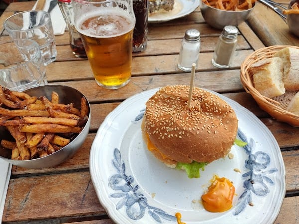 Restaurant Maison La Poterne à Caen, France