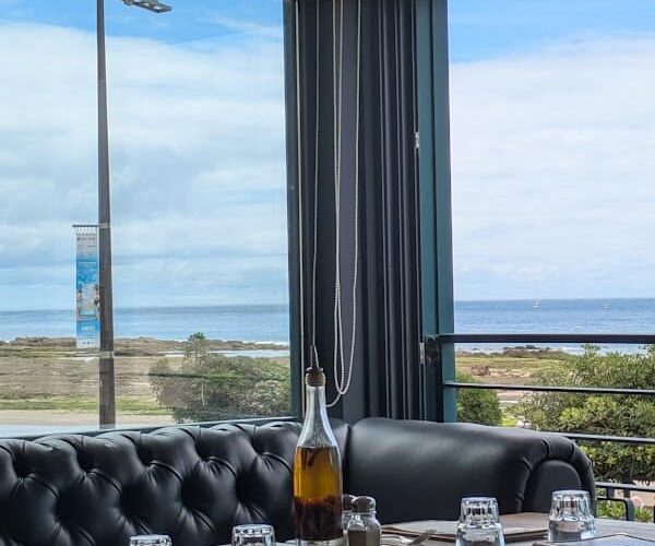 Restaurant MAMA à Les Sables-d'Olonne, France