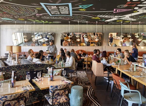 Mama Restaurant Lille à Lille, France