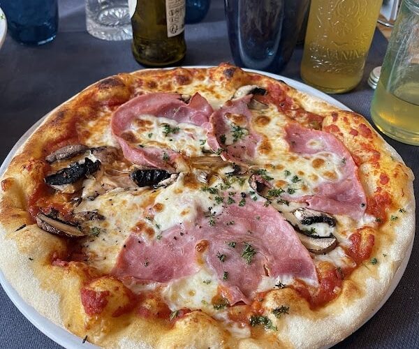 Restaurant Mangia E Costa à Romans-sur-Isère, France