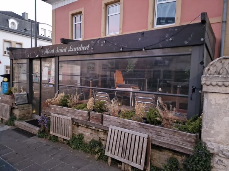 Mont-Saint-Lambert / Bar Restaurant à Luxembourg (Ville), Luxembourg