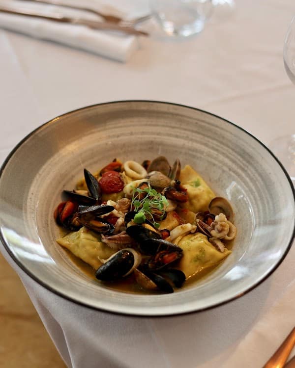 Restaurant MOOD à Saint-Laurent-du-Var, France