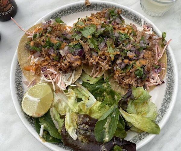 Restaurant MUNDO Streetfood & co à Clohars-Carnoët, France