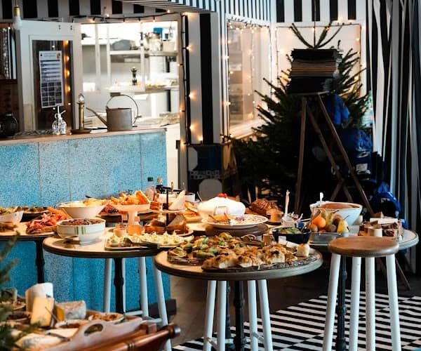 Restaurant Ô Petit Monde à Sanary-sur-Mer, France