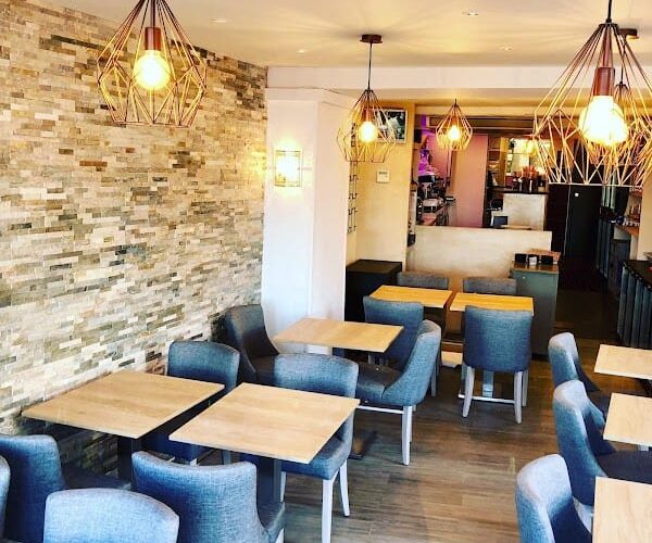 Restaurant ô17 café à Sanary-sur-Mer, France