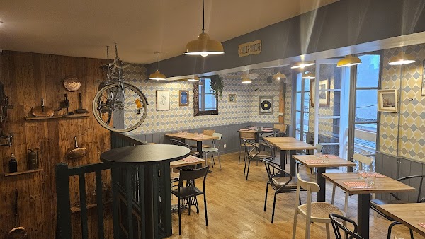 Restaurant Papy Mougeot à La Rochelle, France