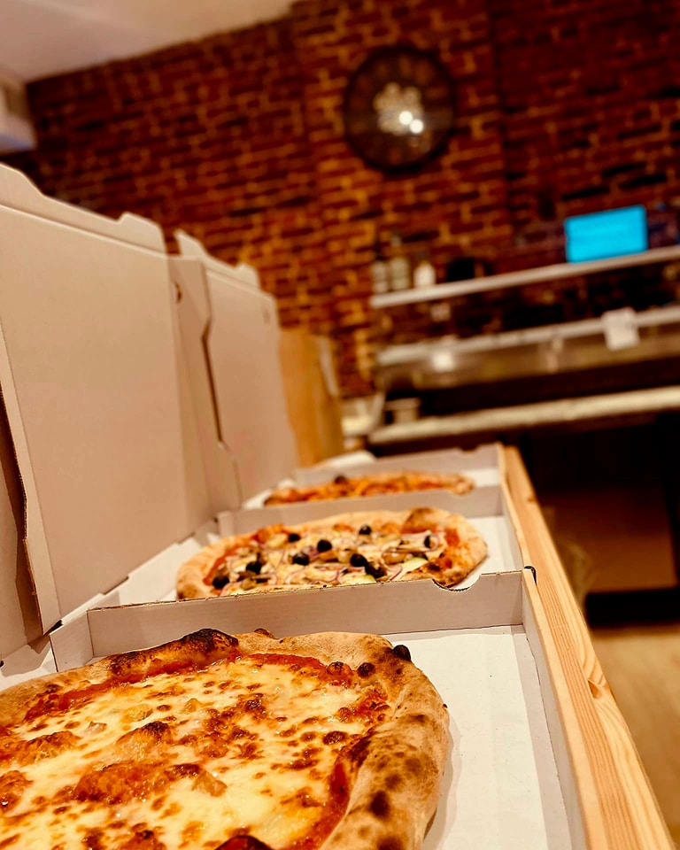 Restaurant Pizz’Ath à Ath, Belgique — photo 4