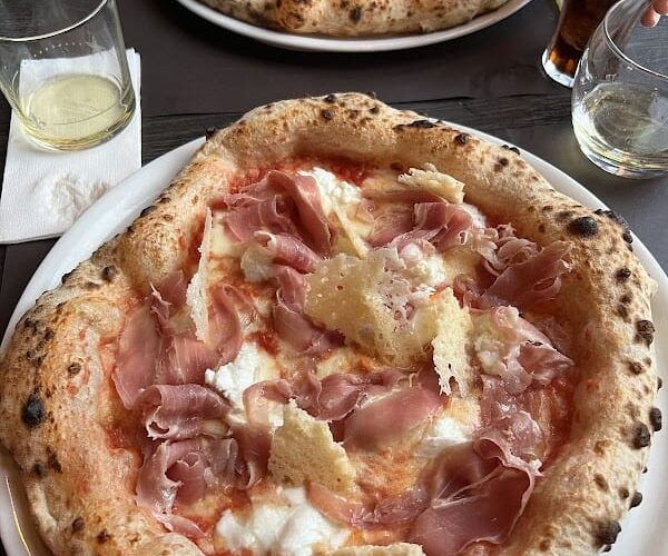 Restaurant Pizzeria 77 à Waterloo, Belgique