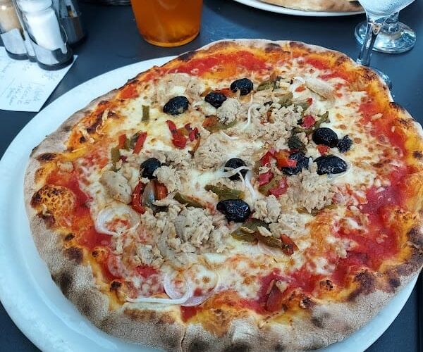 Restaurant Pizzeria du Village à Saint-Priest, France