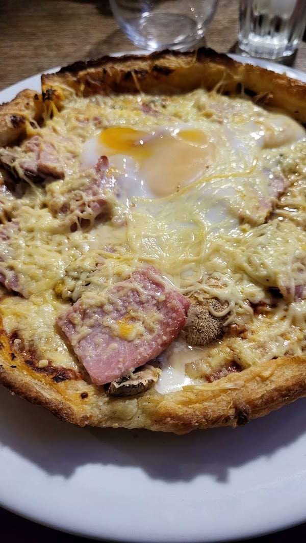 Restaurant Pizzeria Le Grenier à Tourcoing, France