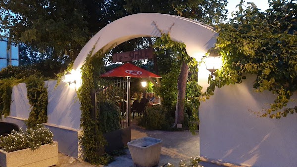 Restaurant pizzeria le grill à Lunel, France