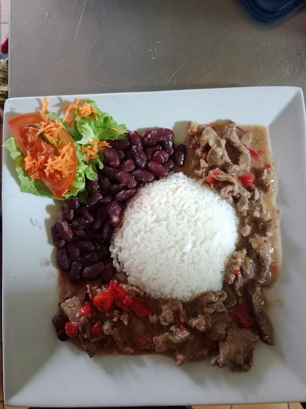 Restaurant Poivre Et Sel à Niort, France