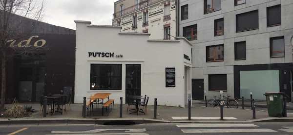 Restaurant PUTSCH.café à Montreuil, France