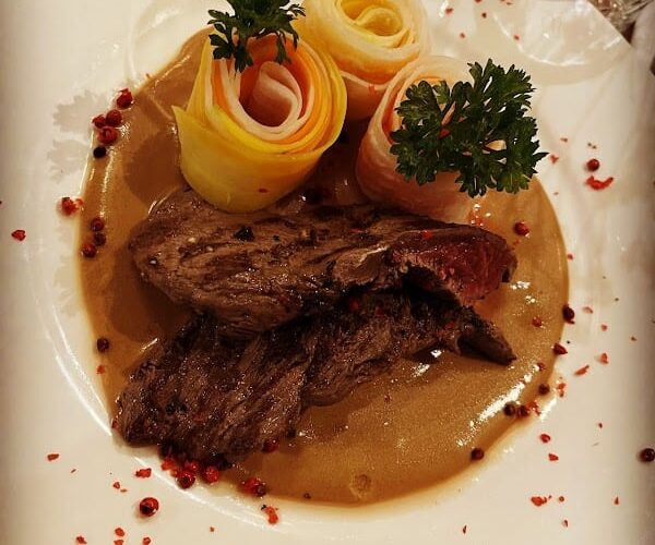 Restaurant Café-Théâtre La Charrette à Romans-sur-Isère, France