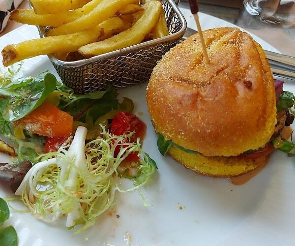 Restaurant de l’Ile Jouteau à Poitiers, France