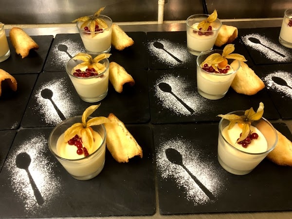 Restaurant Entrecôte Couronnée à Genève, Suisse