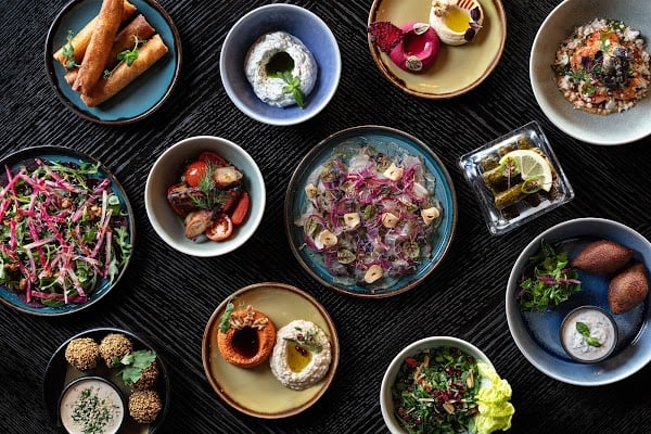 Restaurant FIVE à Crans-Montana, Suisse