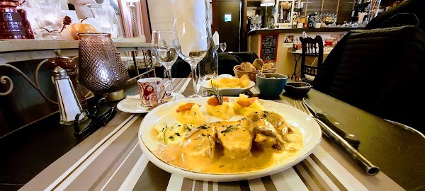 Restaurant La Cour du Louvre à Avignon, France