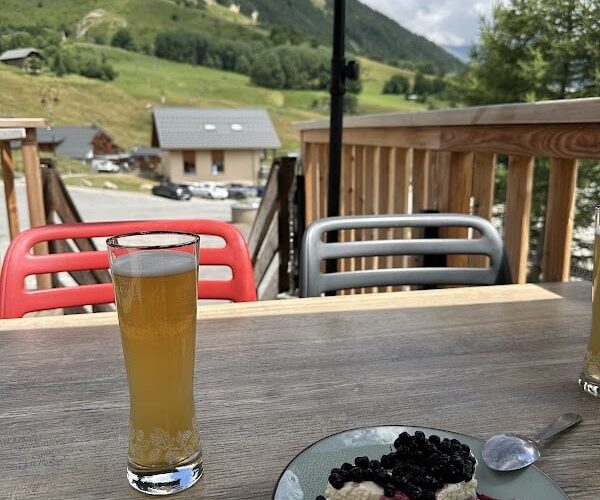 Restaurant La Grenouillère à Saint-Jean-d'Arves, France