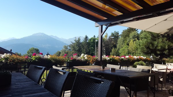 Restaurant La Mi-Côte à Crans-Montana, Suisse