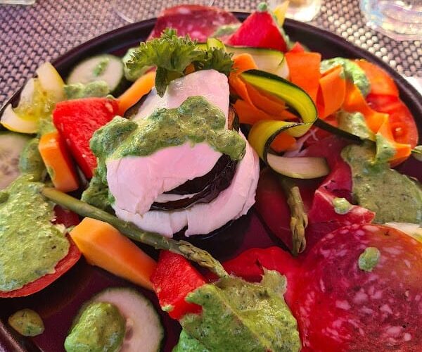 Restaurant L’authentique – Bar à Vins à Roquebrune-sur-Argens, France