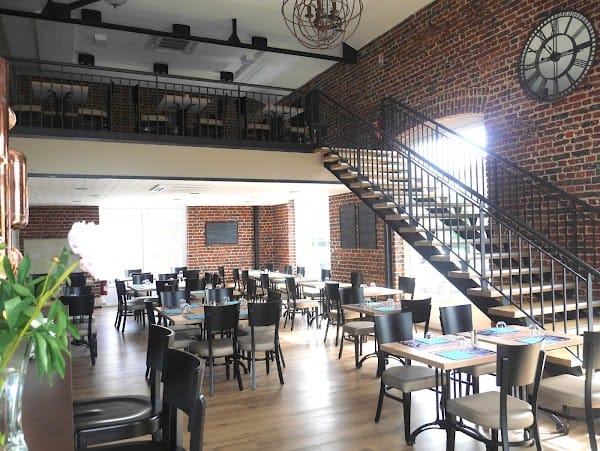 Restaurant Les Trois Marchands à Cambrai, France