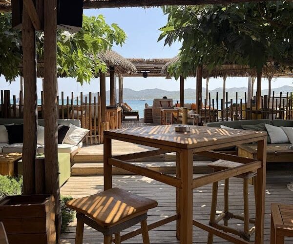 Restaurant Maora Beach à Bonifacio, France