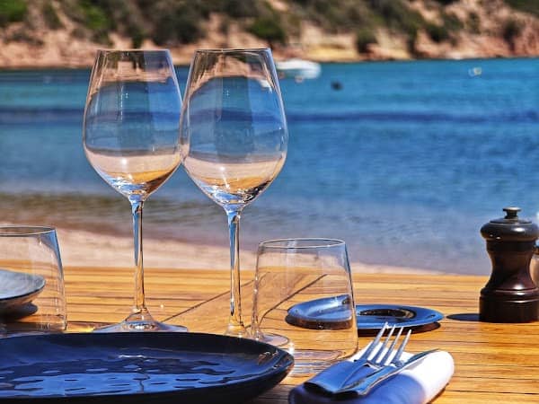 Restaurant Maora Beach à Bonifacio, France