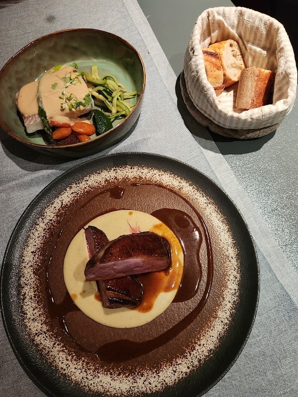 RESTAURANT – MR & MRS M à Pau, France